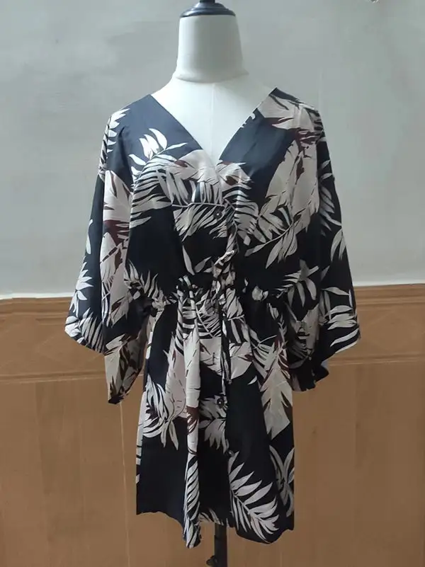 Original Relaxed Leaf Printed Contrast Color Tied Buttoned Mini Shirt Dress