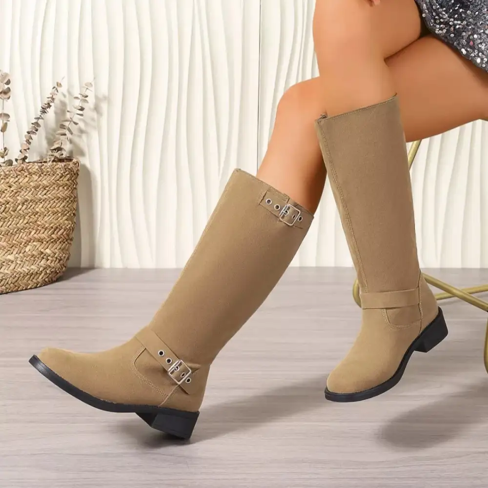 Everyday Round Toe Block Heels Boots