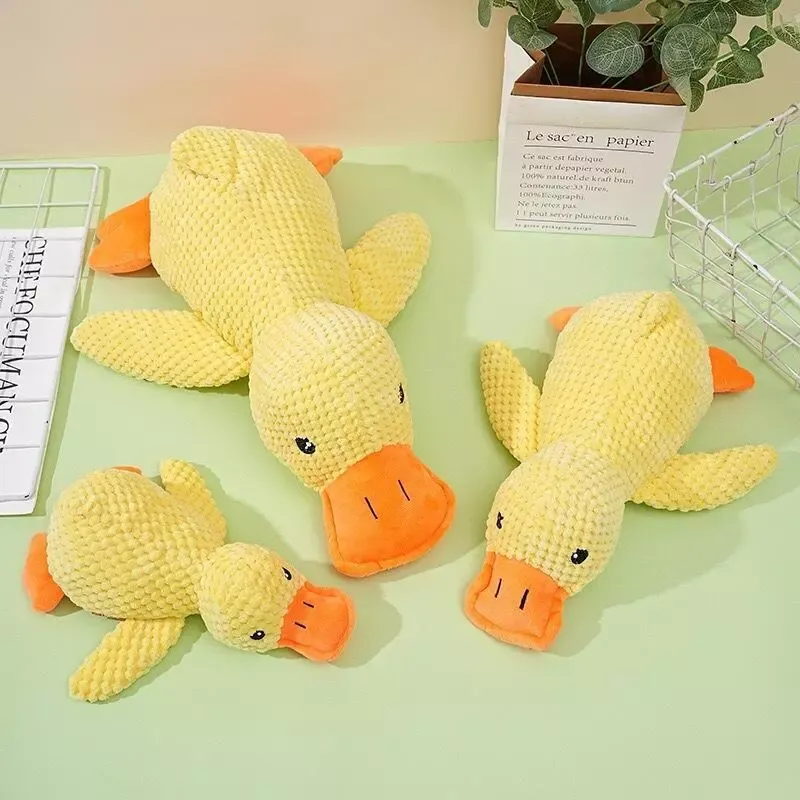 Squeaky Plush Duck Dog Toy Pineapple Fabric Secure Stitching Cotton Filling Bite Resistant Anxiety Relief Teething Pet