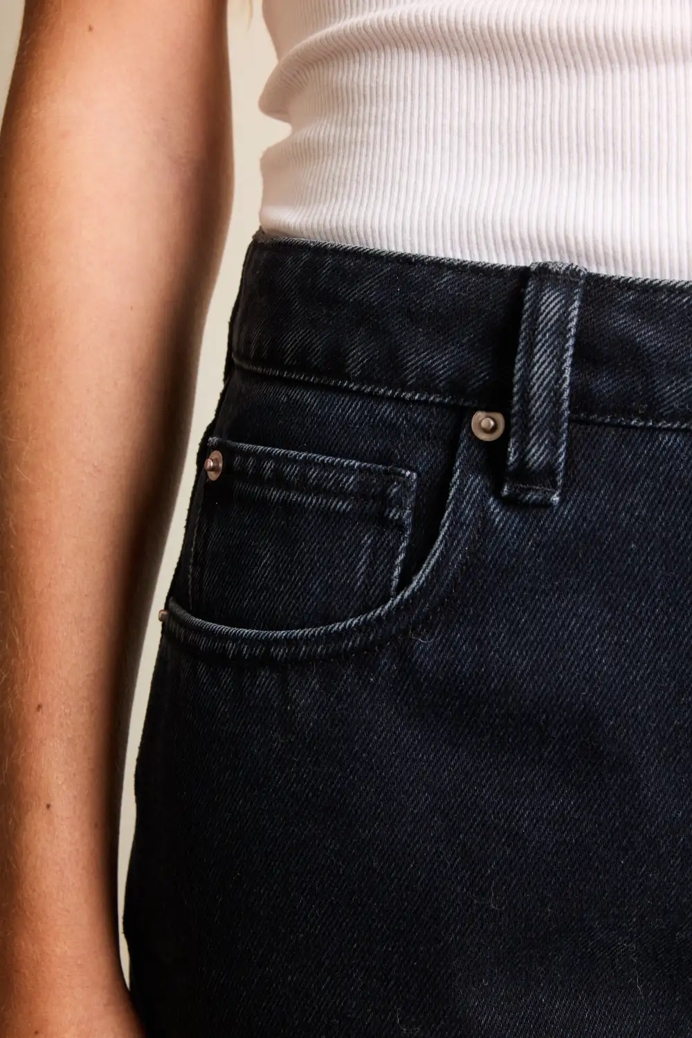 Women's Slim Straight Mid Rise Jeans