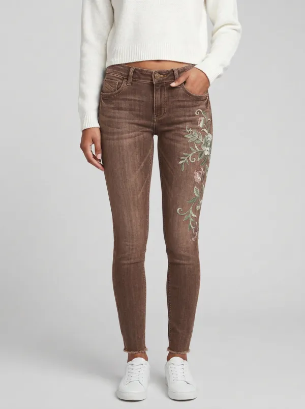 Women's Harbor Floral Vintage Flower Embroidered Graphic Slim Jeans