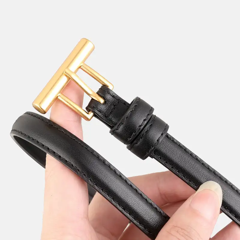 Sleek Statement Buckle Classic Belt