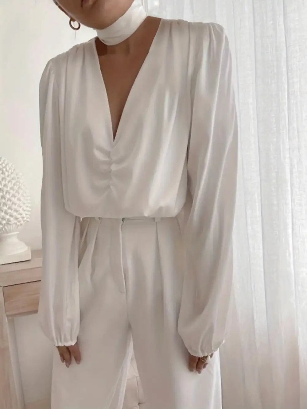 Refined V-Neck Ruched Long Sleeve Blouse