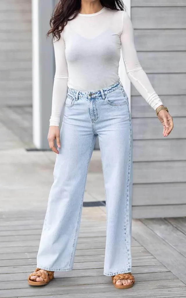 Weekend Everyday Wide Leg Jeans