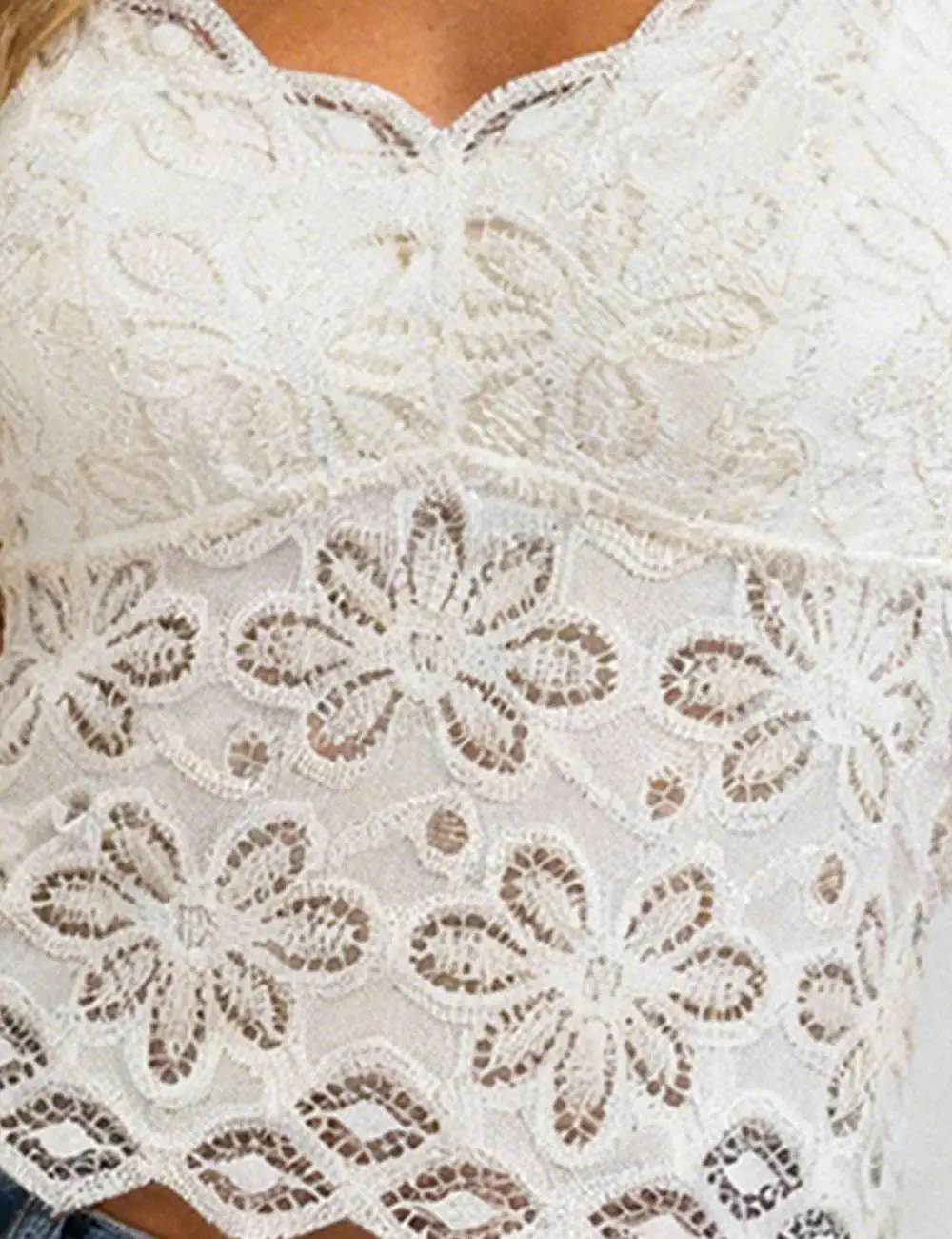 Lace Crochet Scalloped Hem V Neck Cami Top