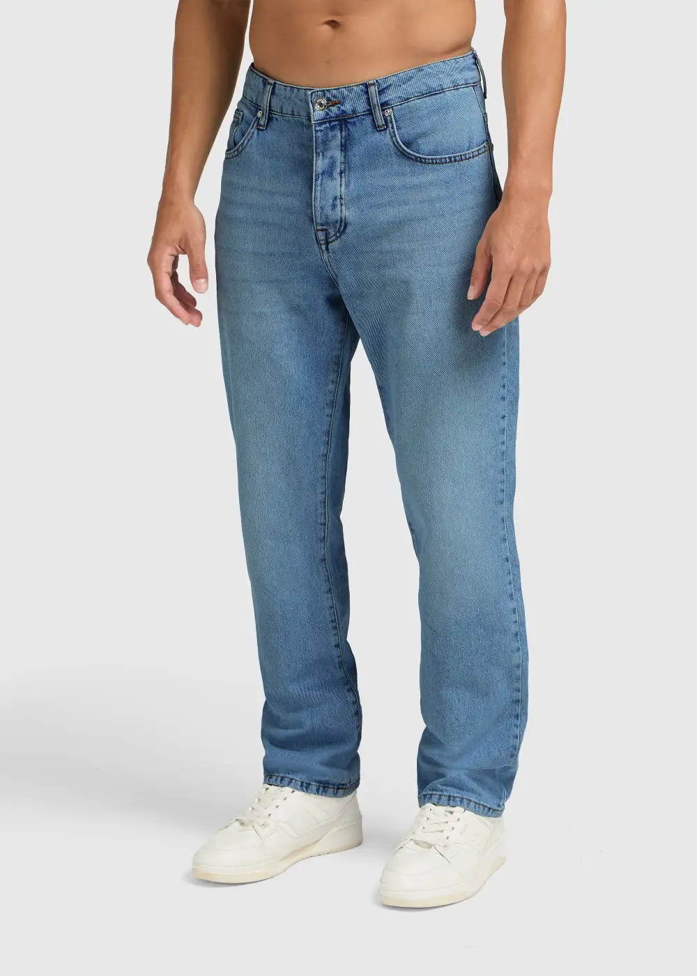 Clean Straight Jeans