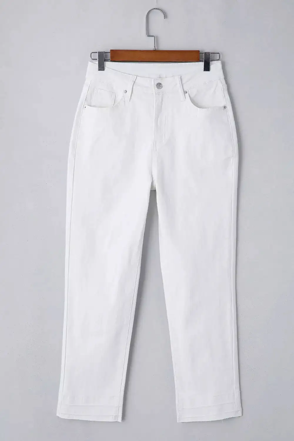 Streamlined Washed Pocketed Stretch Straight Leg Jeans