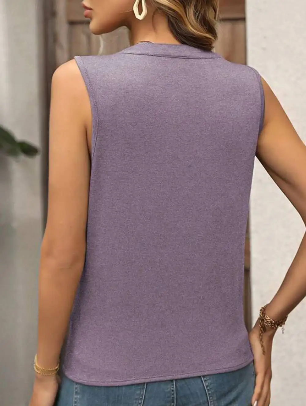 Slim Fit Pleats Sleeveless V Neck Top