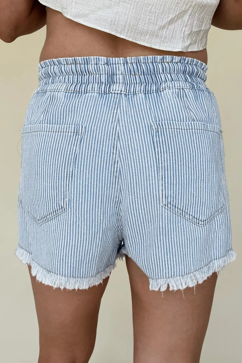 Raw Edge Drawstring Elastic Waist Casual Denim Shorts