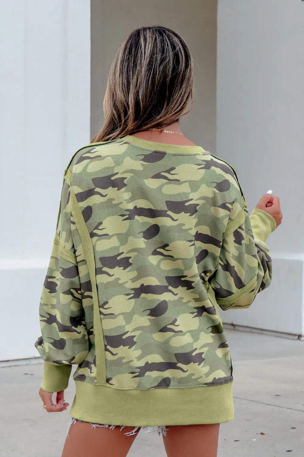 Refined Camouflage Print Ribbed Relaxed Stretch Fabric Long Sleeve Top
