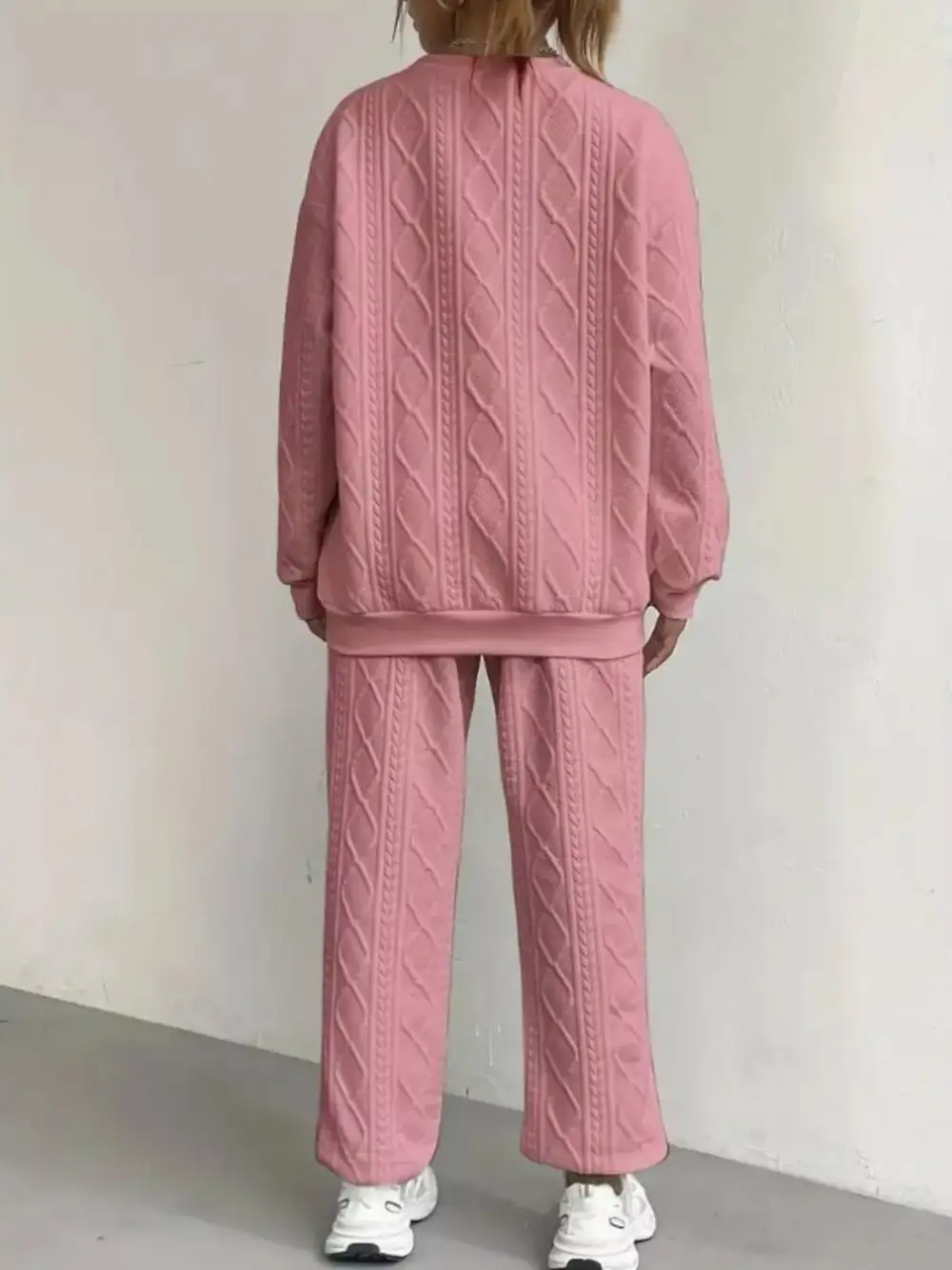 【🔥10k+ Sold！！】Texture Round Neck Top and Pants Set
