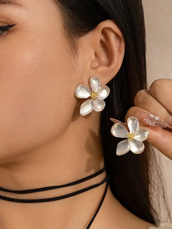Refined Twisted Drop Earrings