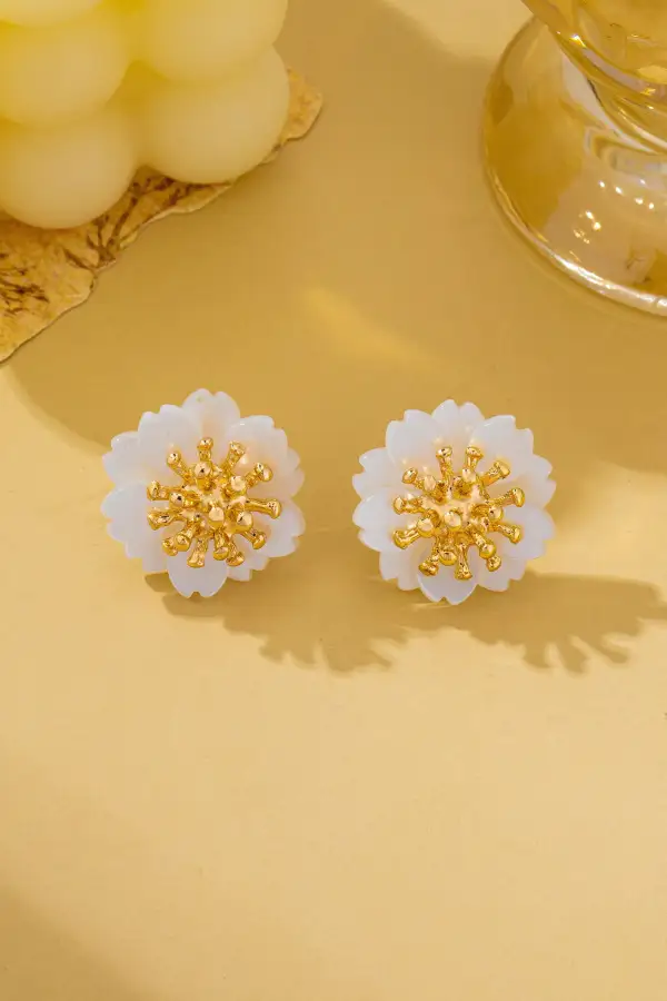 Layered Cherry Blossom Stud arrings