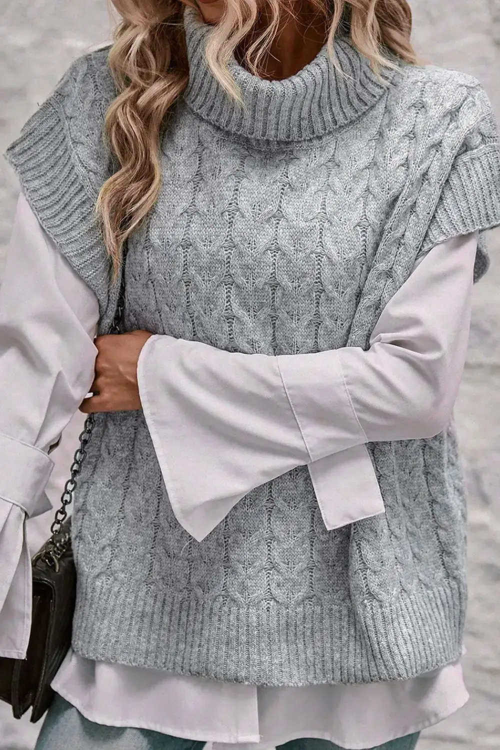Short Sleeve Turtleneck Cable Knit Sweater