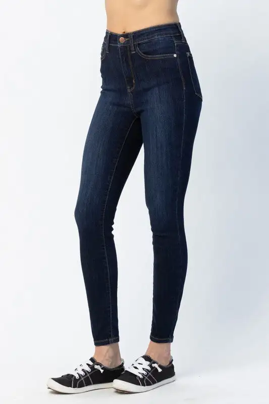 Back Relaxed Apparel