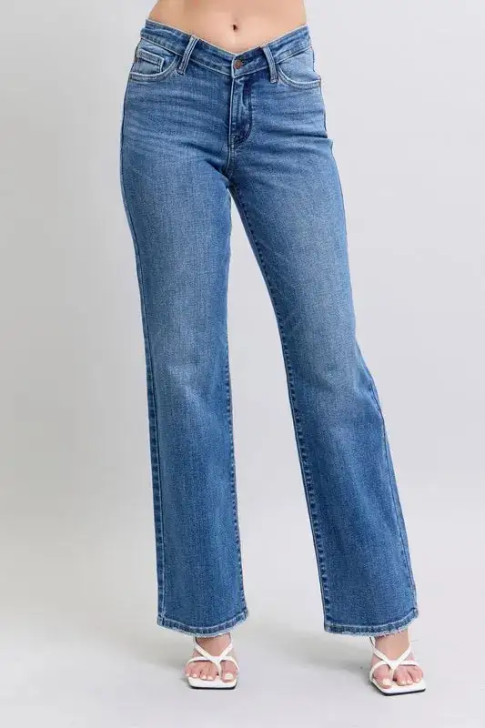 High-Waist Relaxed Vintage-Wash Pocketed Straight Leg Jeans