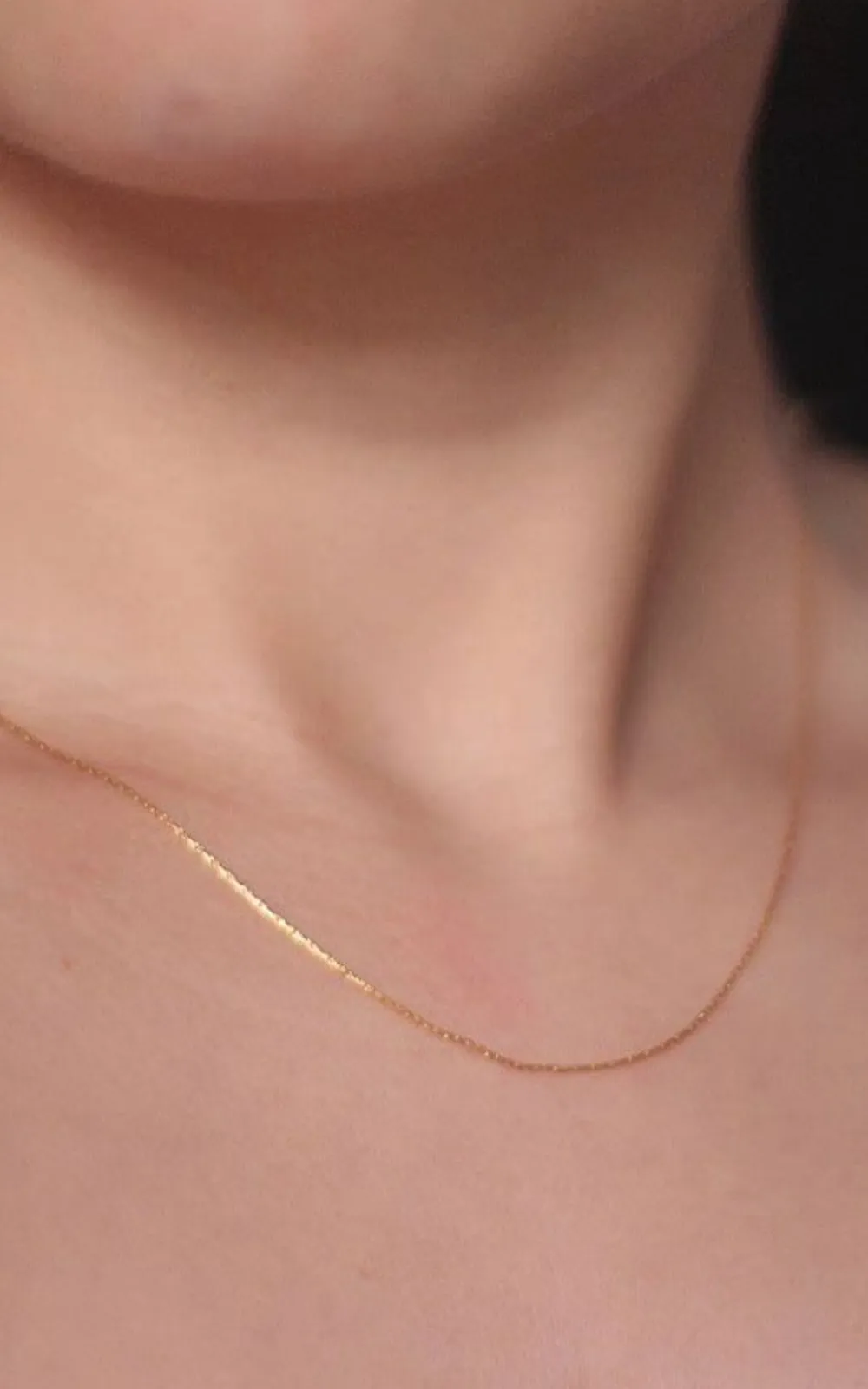 Minimal Sleek Chain Necklace