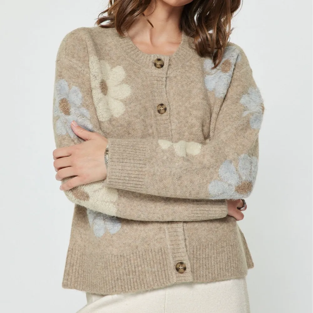 Daisy Motif Cardigan