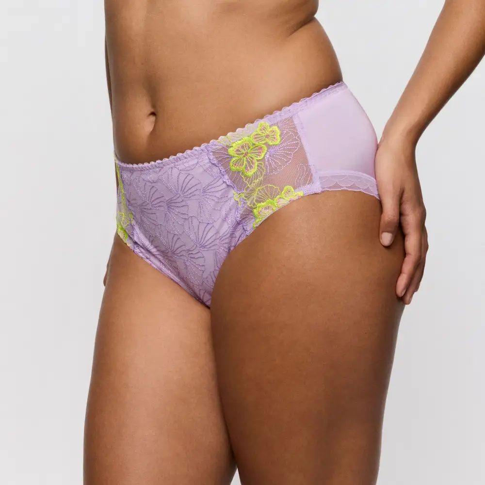 Women's Seamless Elastic Waistband Cotton Gusset Embroidery Cotton Soft Fabric Brief Panty