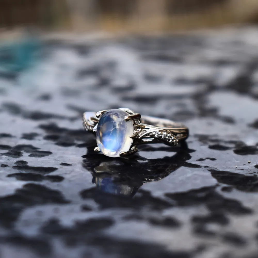 Sculpted Moonstone Ring