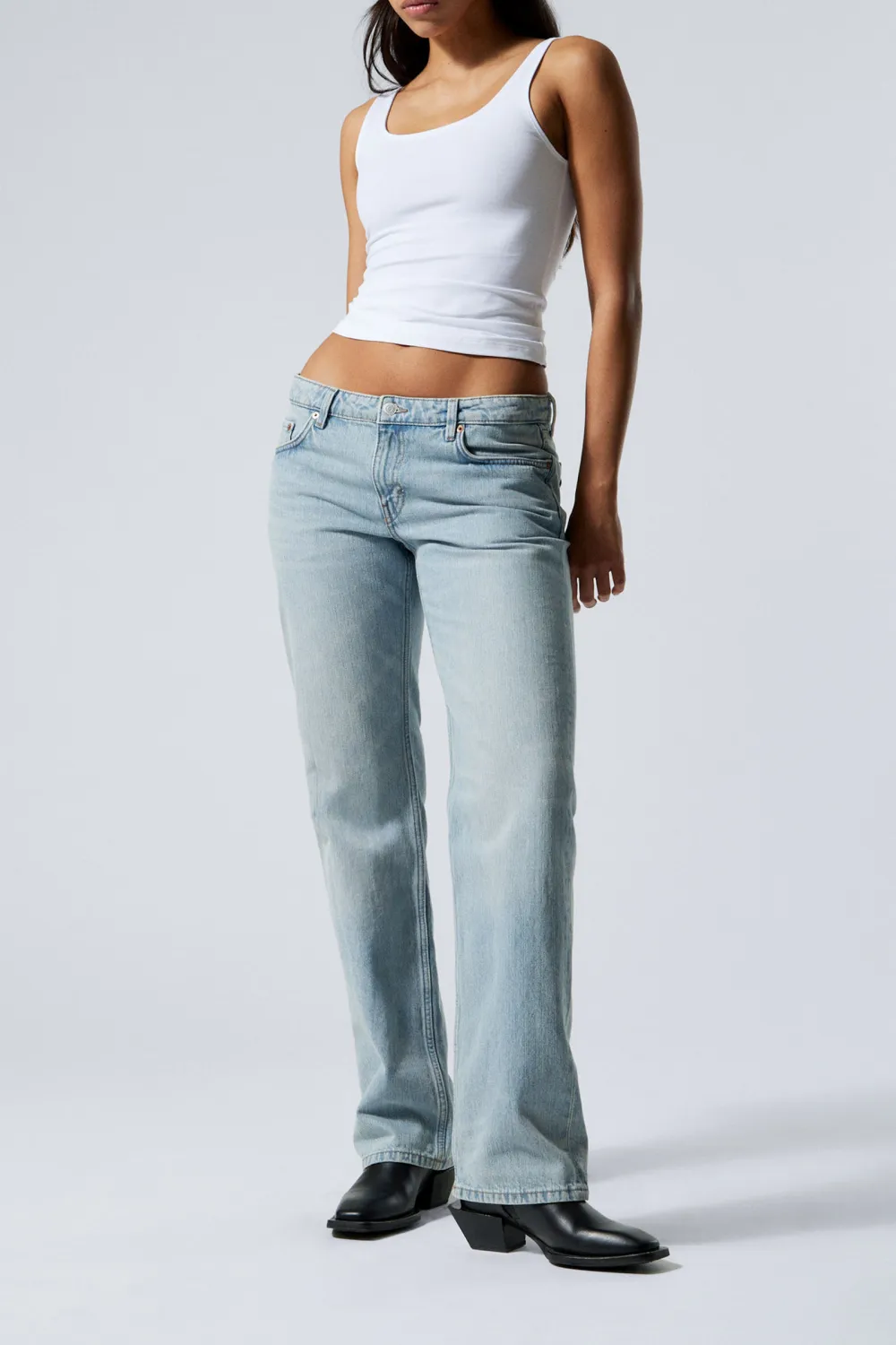 Straight Leg Jeans With Pockets