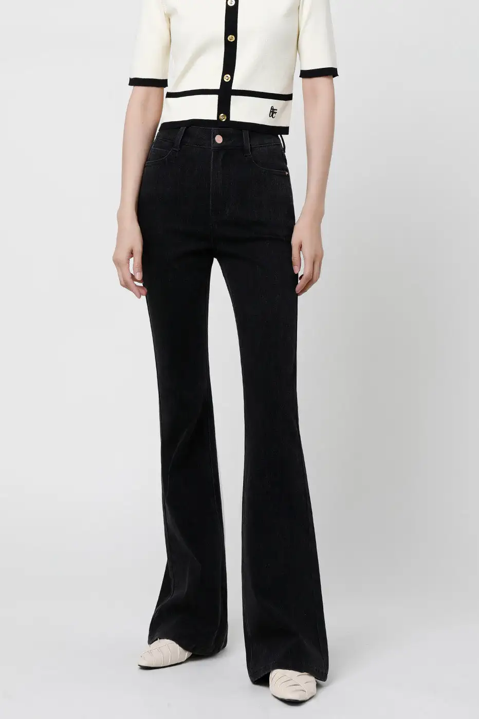 Slim-Fit Flared Jeans