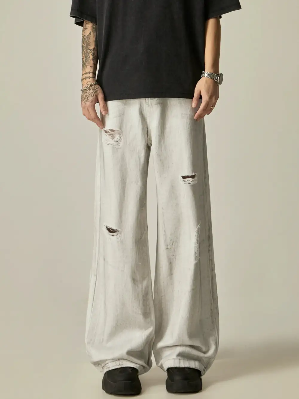 Distressed Wide-Leg Denim Jeans