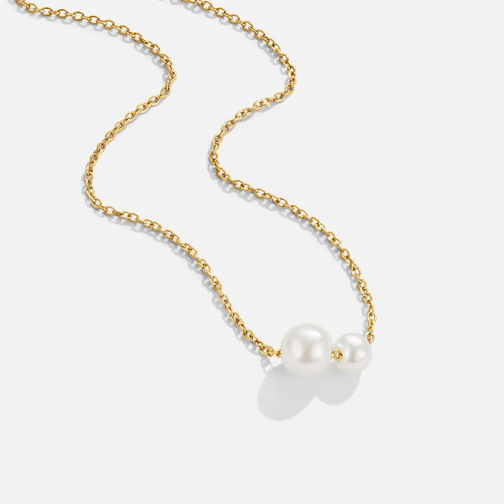 Adjustable Pearl Pendant Necklace