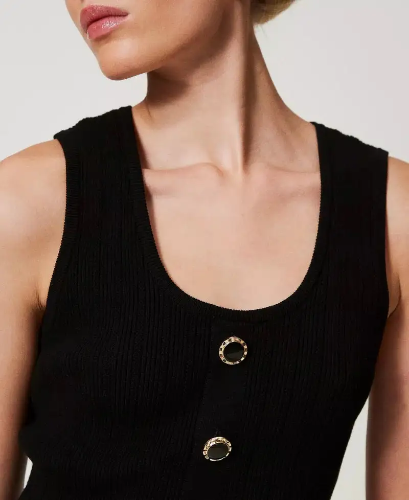 Fitted Knit Blouse