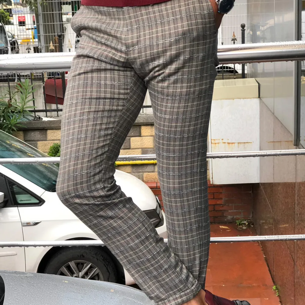 Refined Minimal Slim Fit Plaid Tailored Trousers