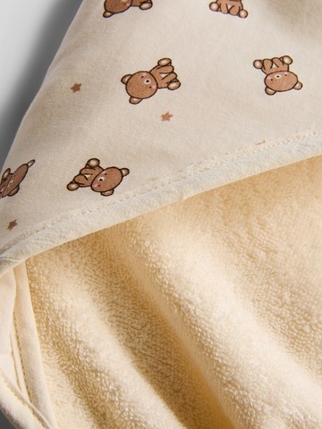 Bear Print Hooded Towel detail 1
