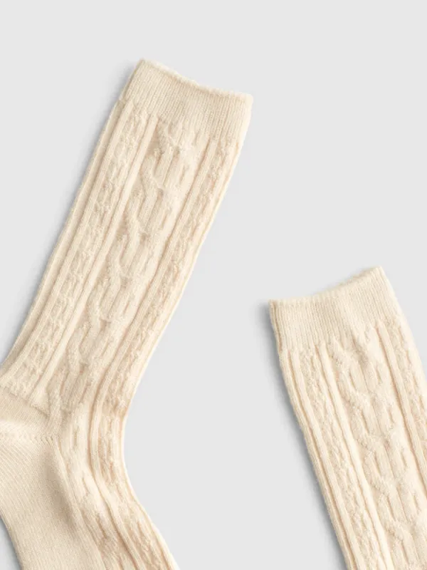 Classic Cable Knit Crew Socks
