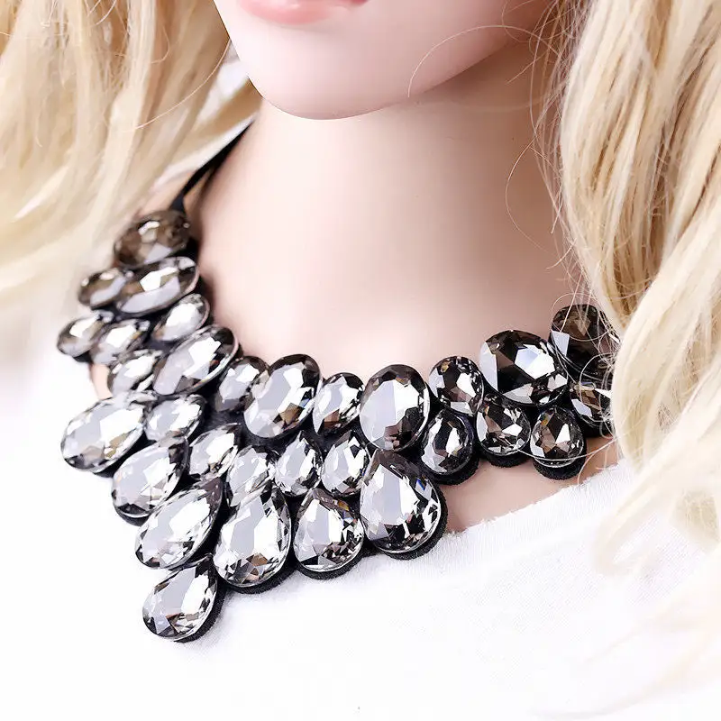 Sparkling Diamond Short Necklace