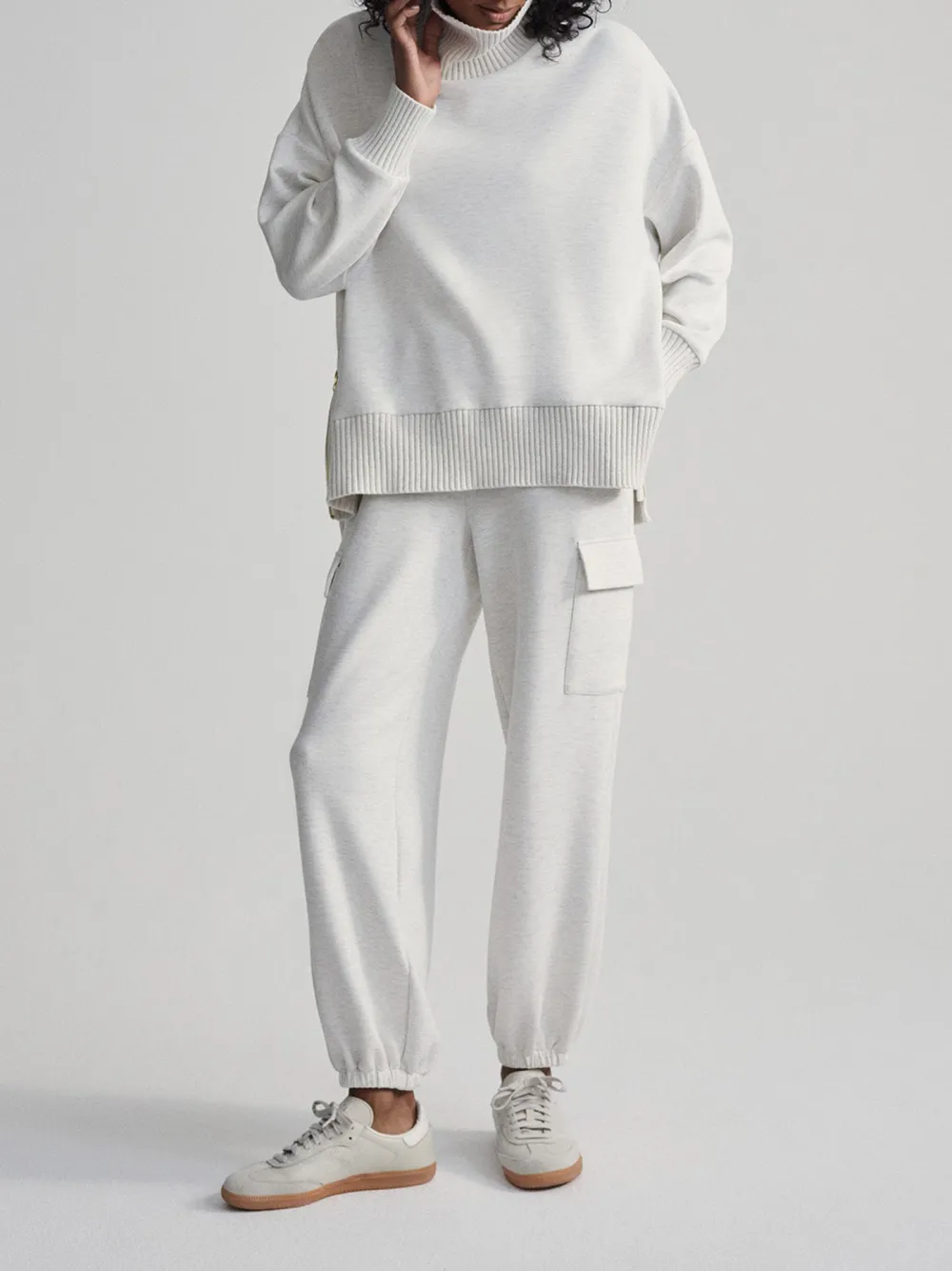 Elegant Turtleneck Textured Knit Sweatshirt