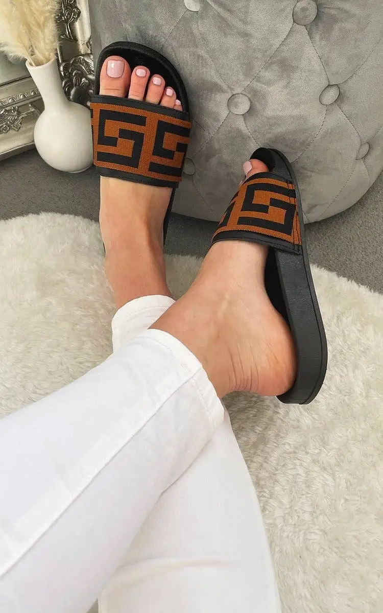 Compact Slide Sandals