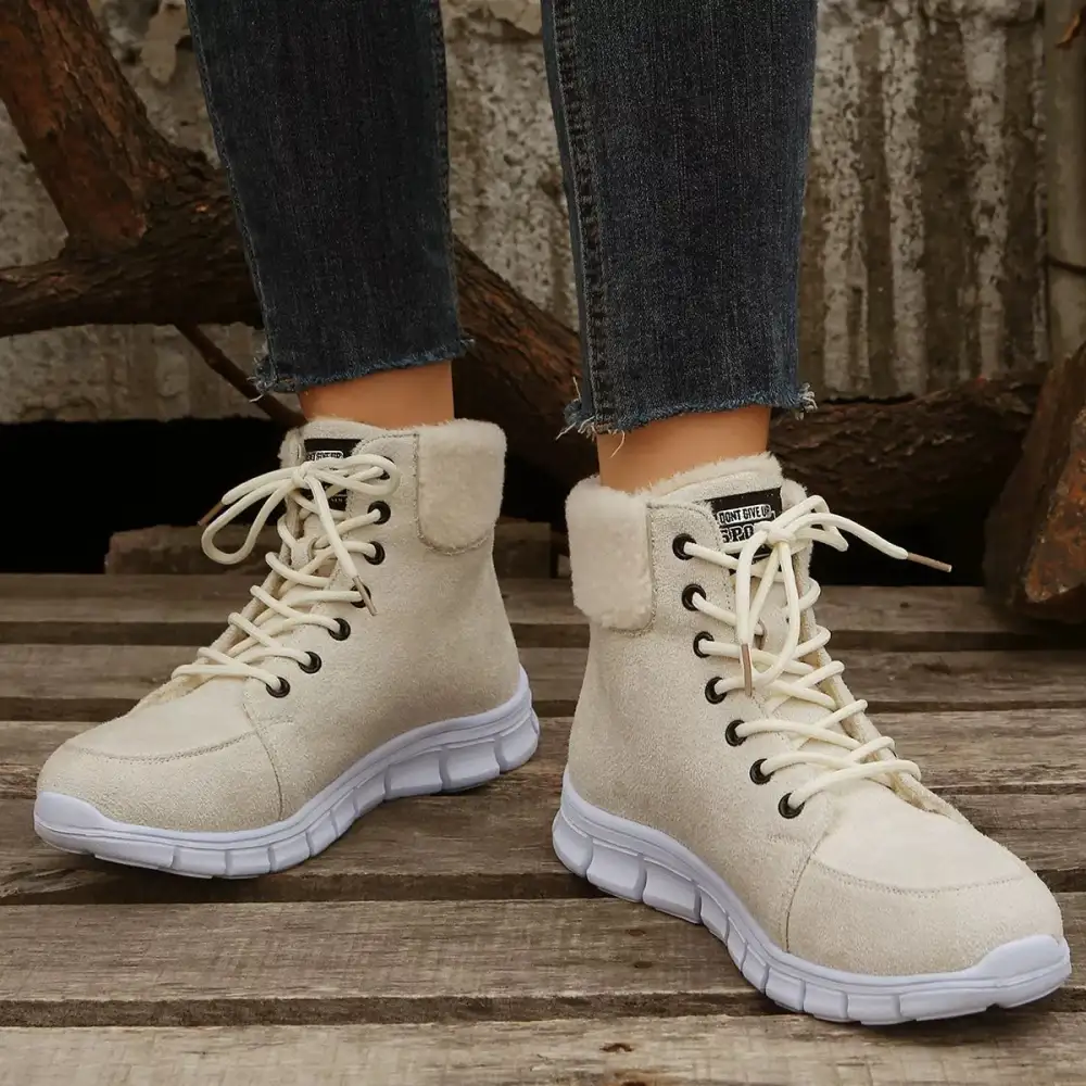 Lace-Up Round Toe Boots