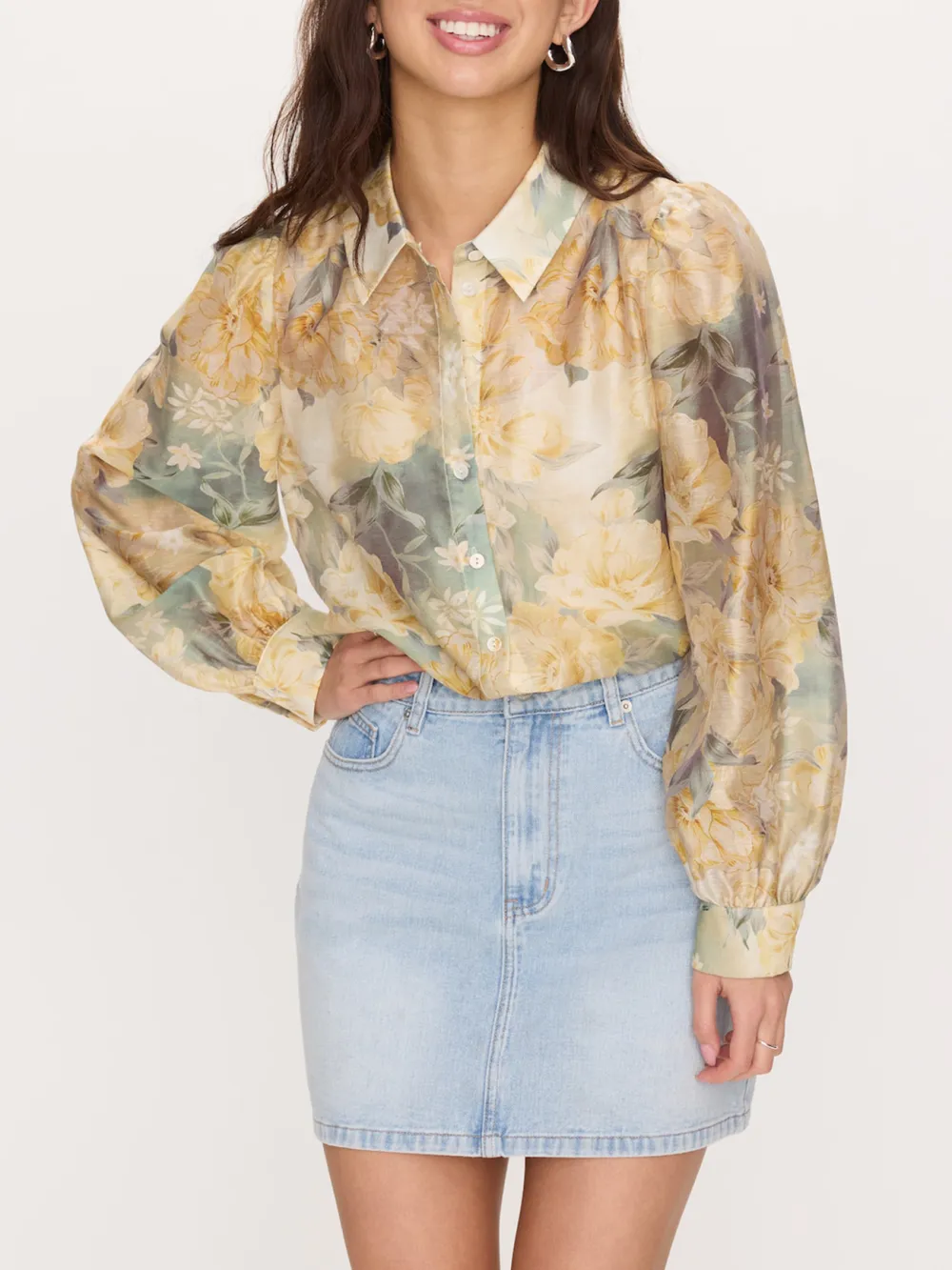 Daily Pearl Puff Sleeve Shirt