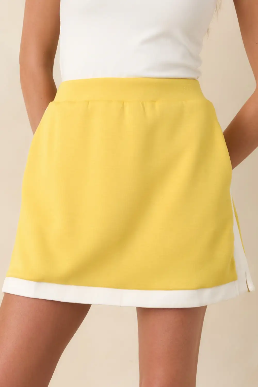 Contrast Trim Knit Mini Skort