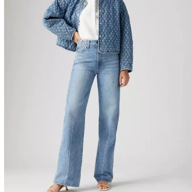 Wide-Leg Women's Jeans