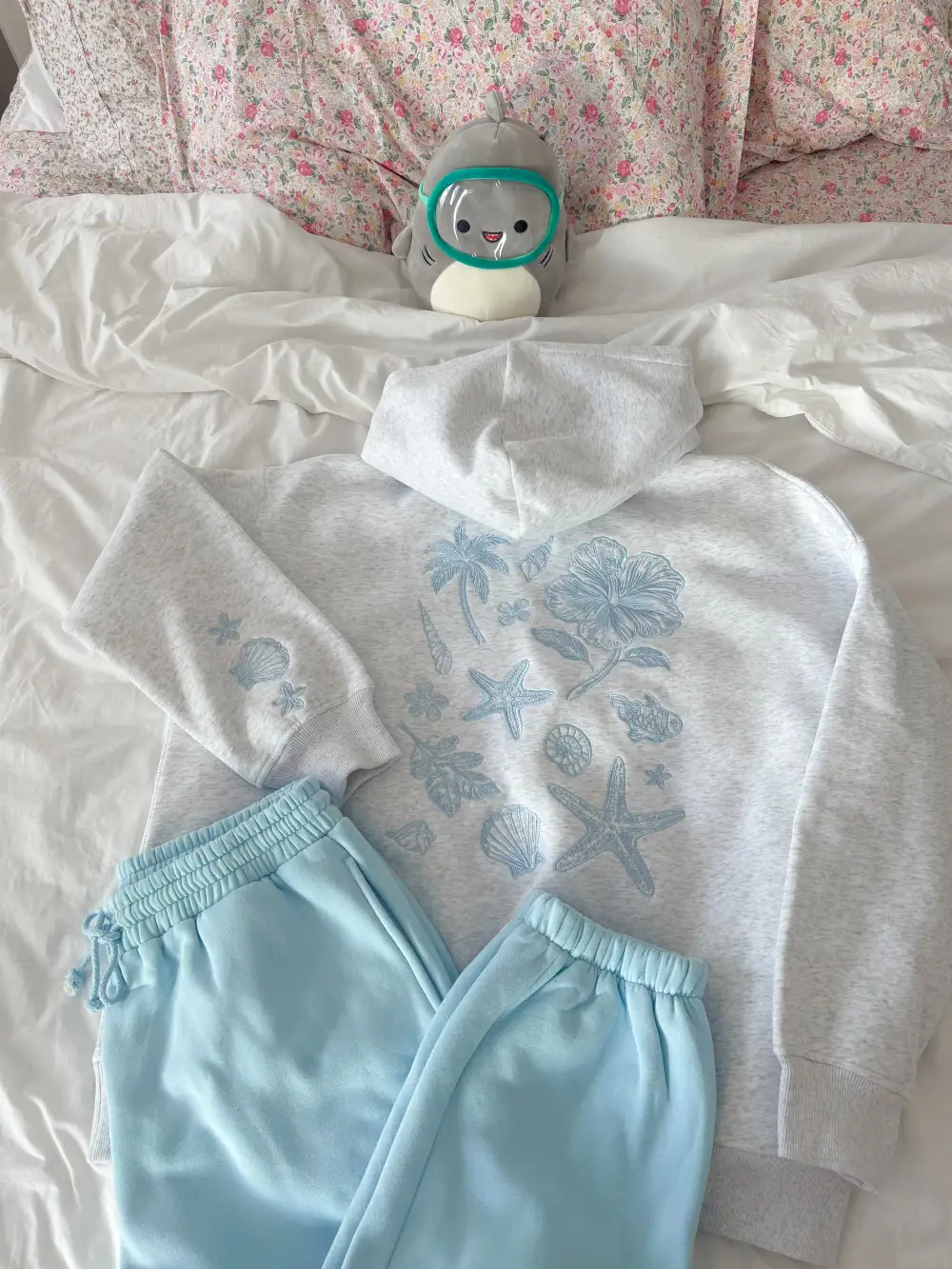 Tropical Embroider Hoodie