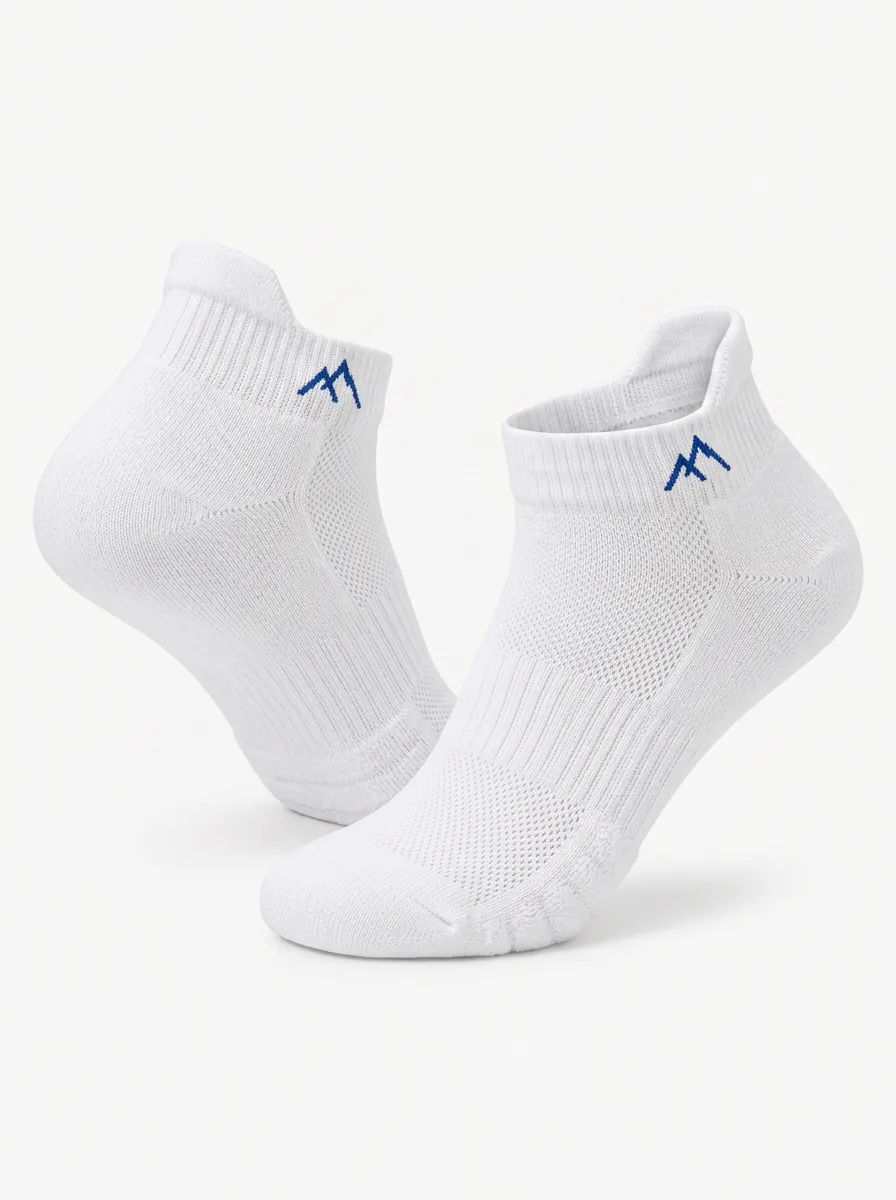 White Outdoor Mountain Graphic Fitness Ankle Socks