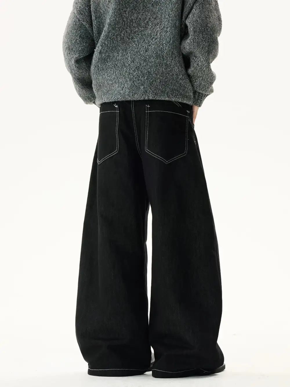Wide-Leg Hardware-Detail Contrast-Stitch Jeans