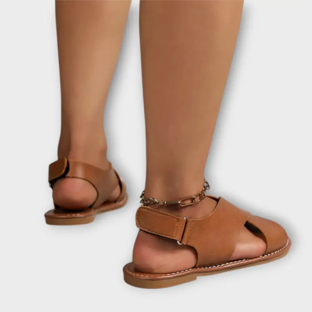 Versatile Refined Everyday Flat Sandals