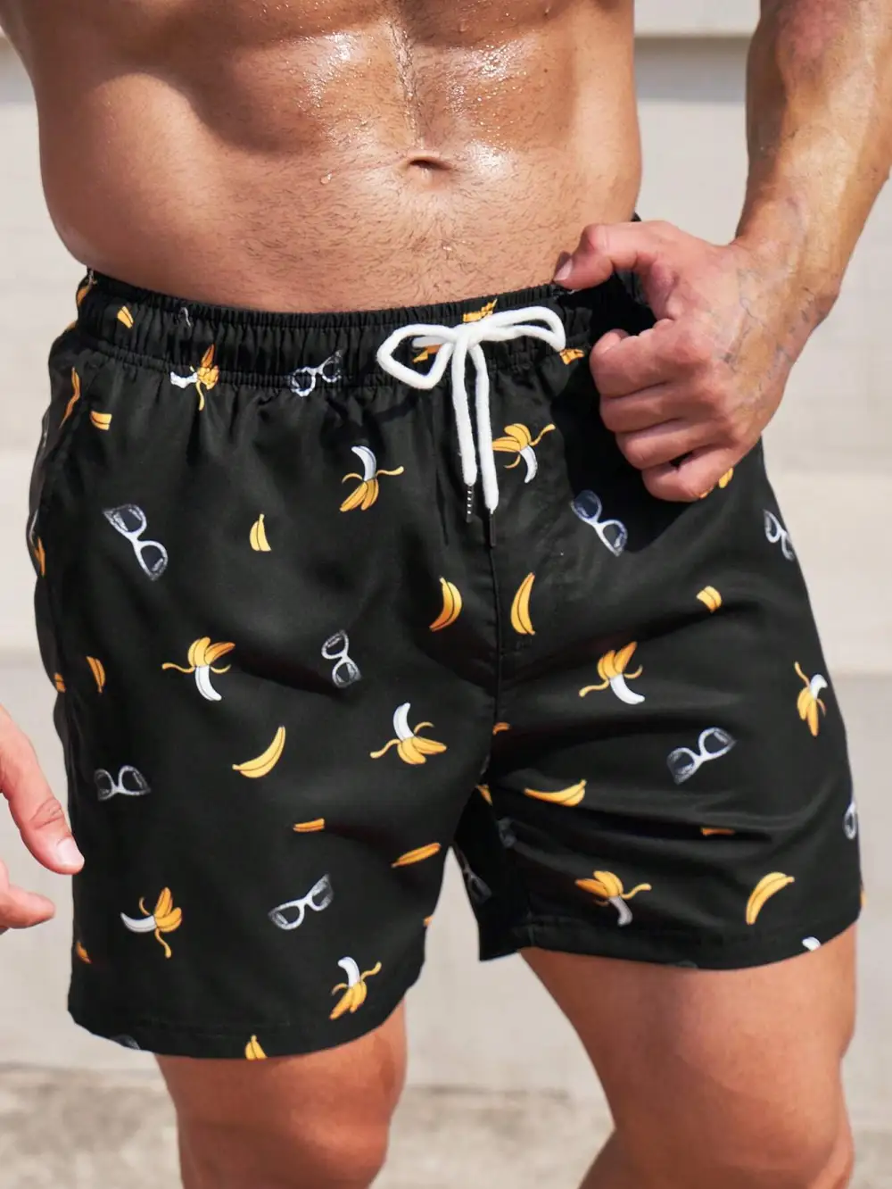 Men's Coastal Banana Print Drawstring Swim Trunks