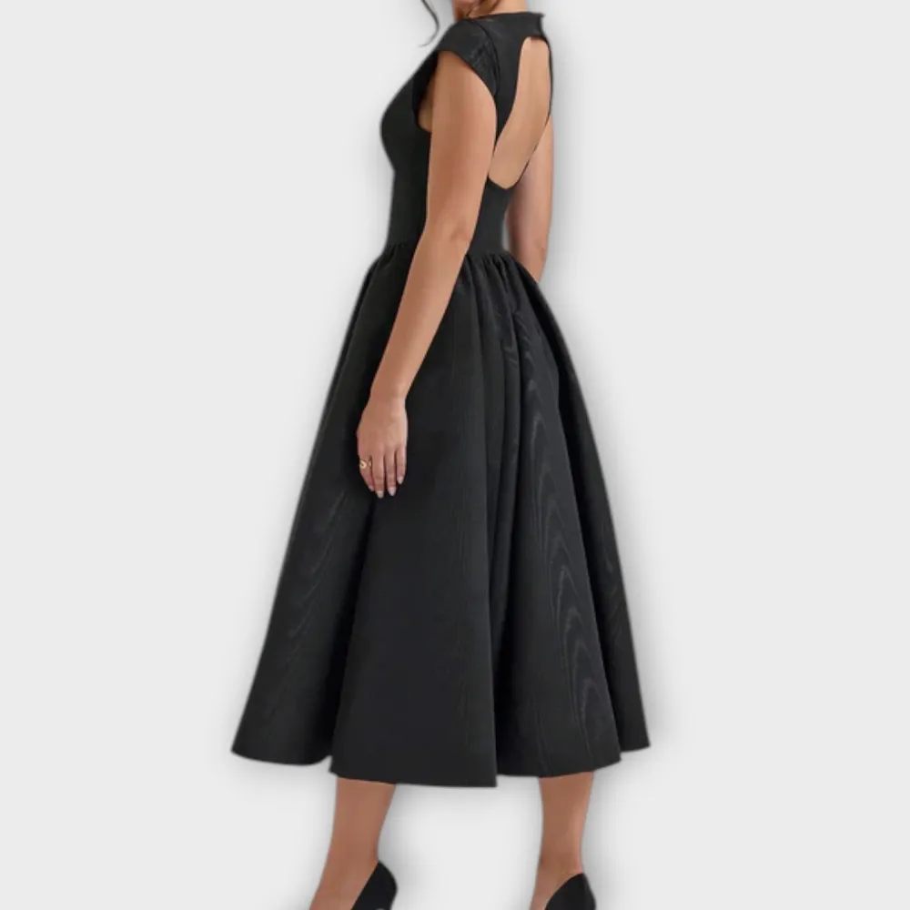 Relaxed Flowing Everyday Midi Dress