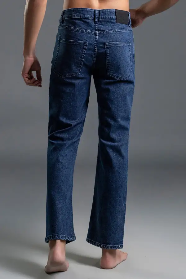 Classic Straight-Leg Jeans