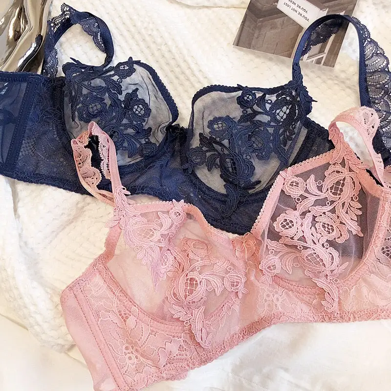 Corset-Inspired Lace Lingerie Set
