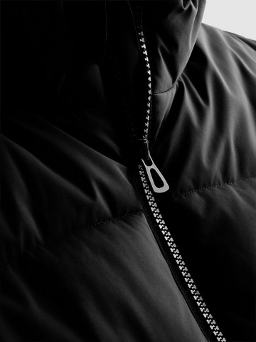 7-15yrs | Funnel Neck Gilet detail 2
