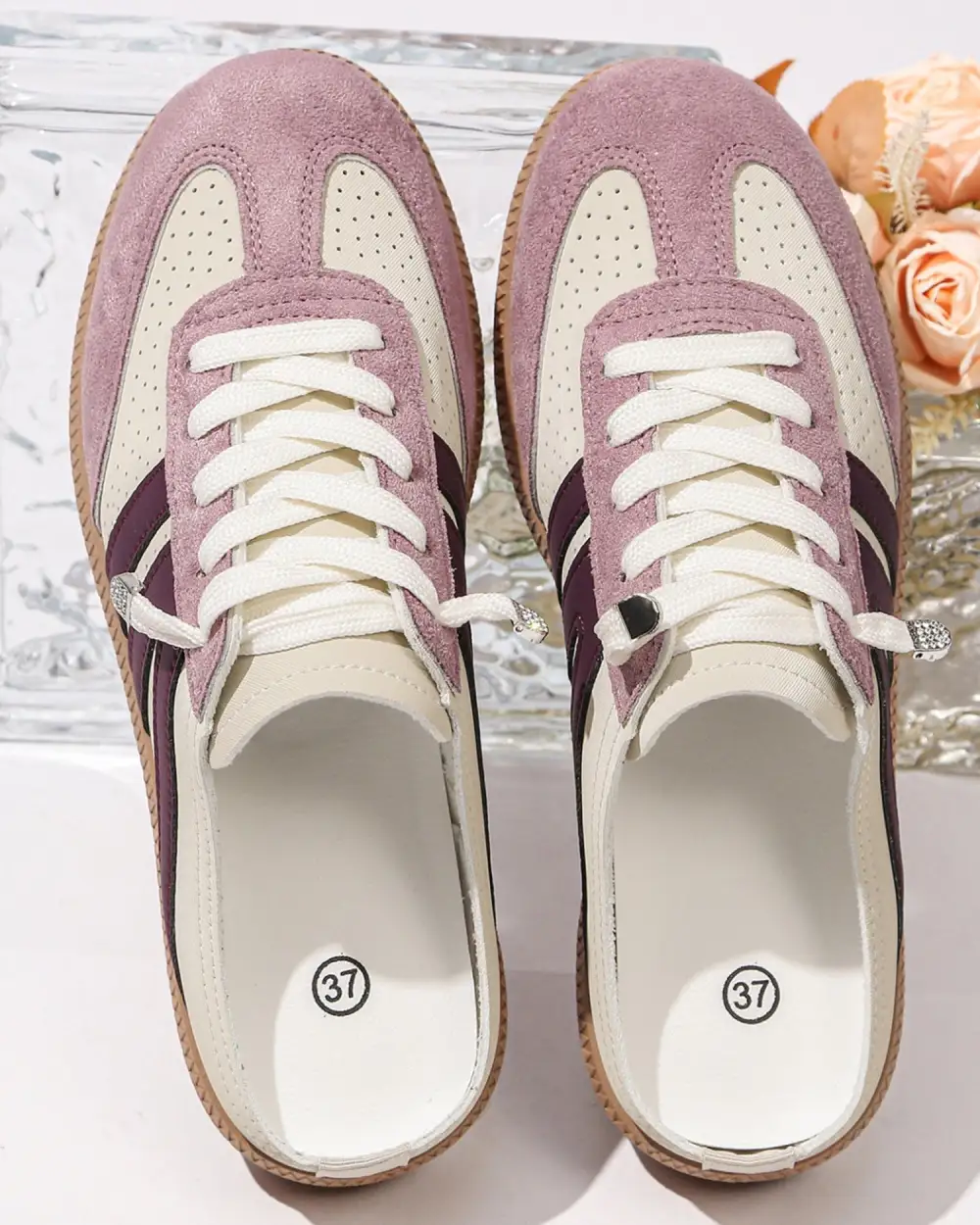 Soft Detail Casual Sneakers