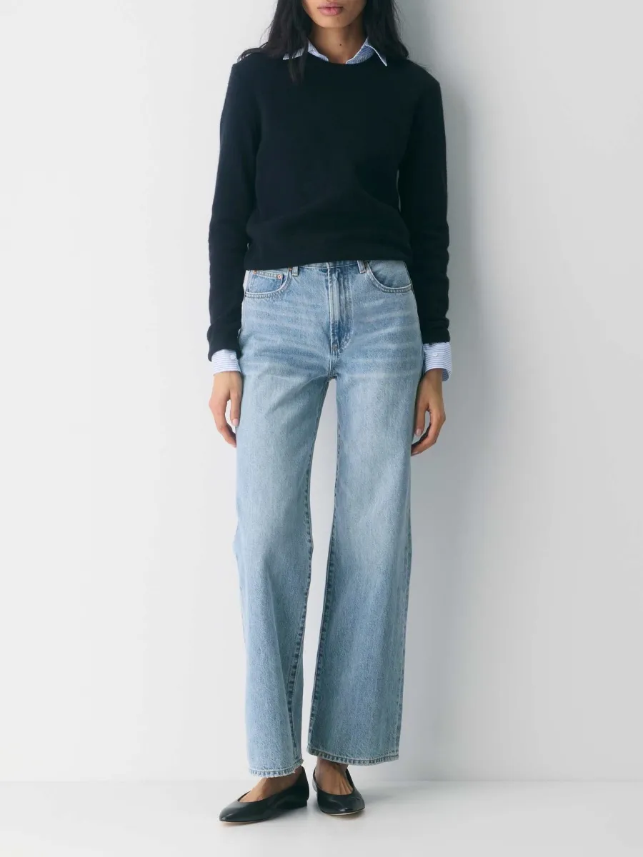 Casual Straight-Leg Jeans